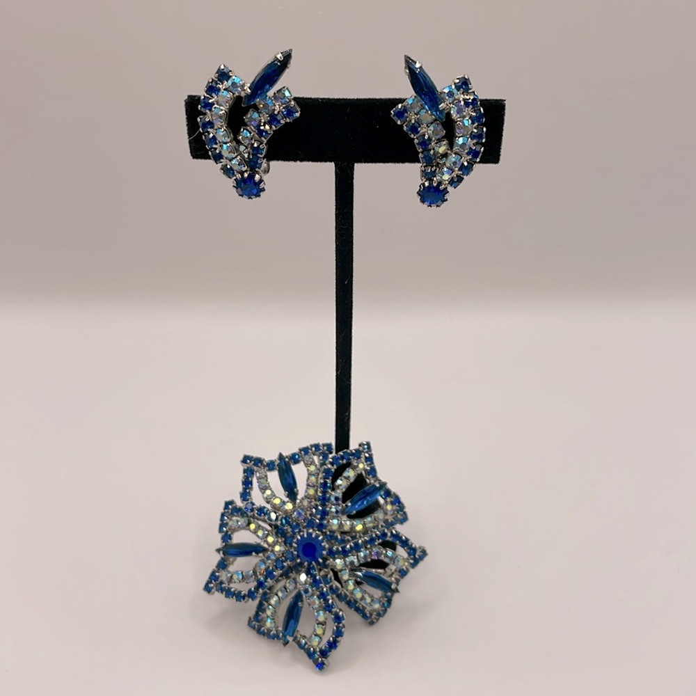 VINTAGE Crystal Flower Brooch and Clip On Earring Set